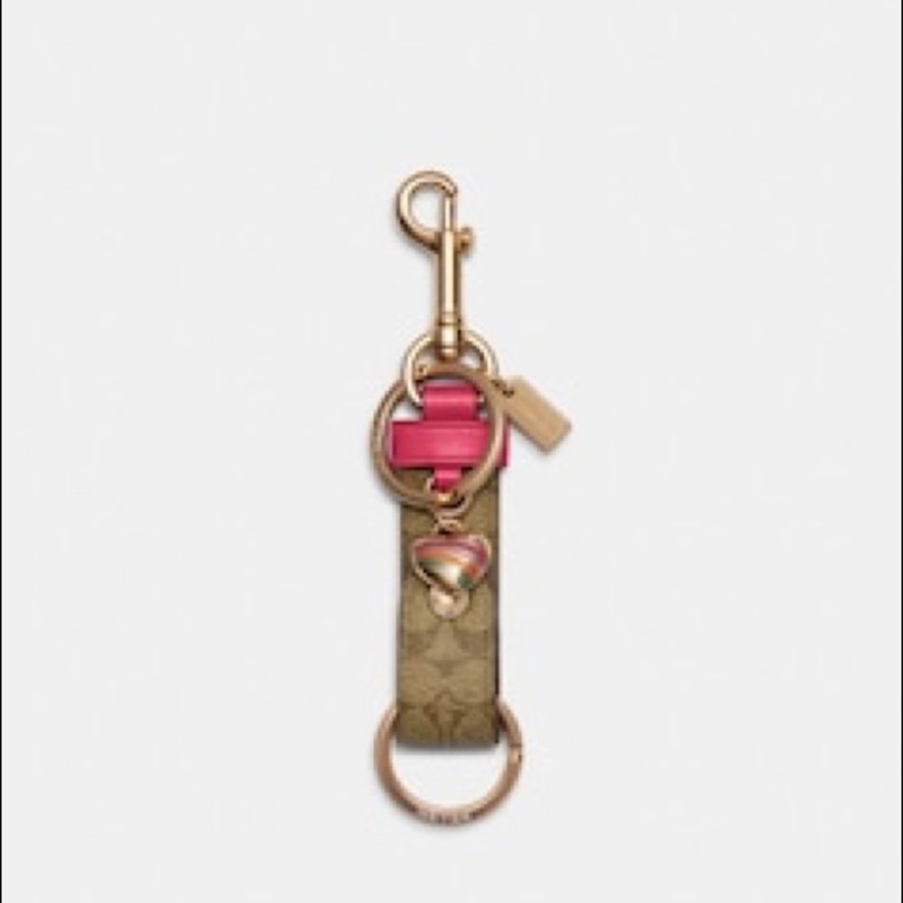 Coach Trigger Snap Heart Bag Charm Signature Canvas
